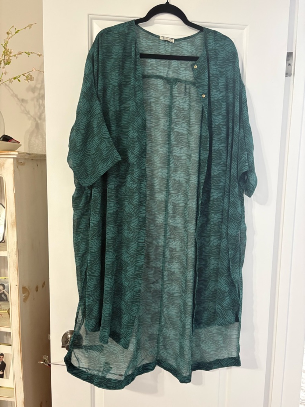 Lightweight Teal Wave Print Swim Coverup